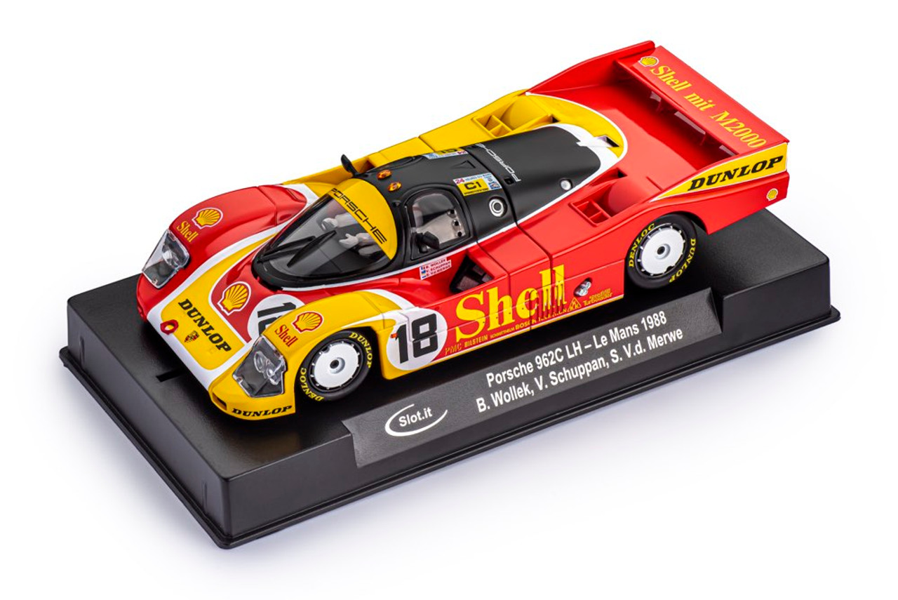 SICA03M Slot It Porsche 962C Le Mans 1988 Shell, #18 1:32
