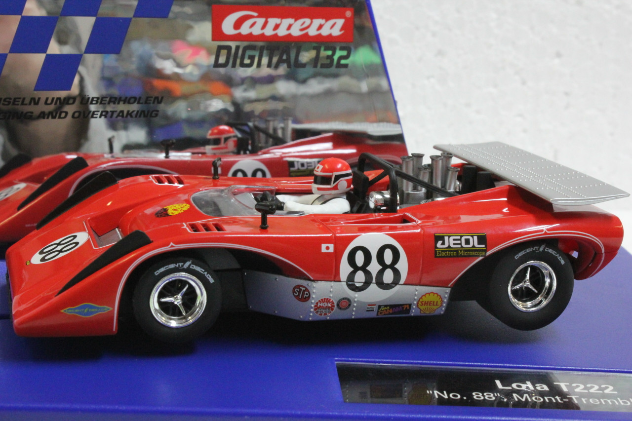 30653 Carrera Digital 132 Lola T222 Mont-Tremblant '71, #88 1:32