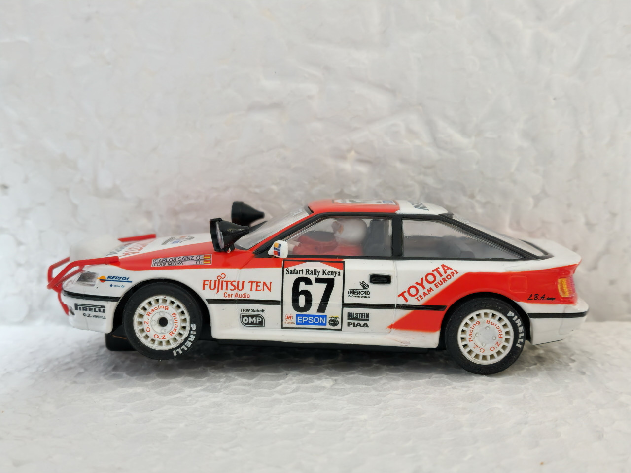 U10396X300 SCX Toyota Celica Safari, #2 with Lights 1:32 Slot Car