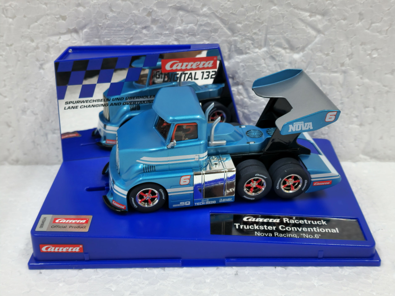 30989 Carrera Digital 132 Carrera Race Truck, #6 1:32 Slot Car
