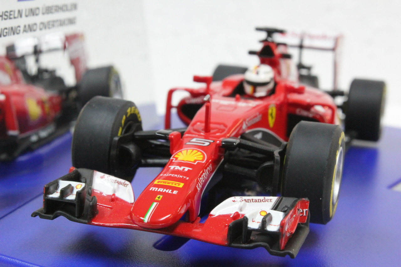30763 Carrera Digital 132 Ferrari SF 15-T S. Vettel, #5 1:32 Slot
