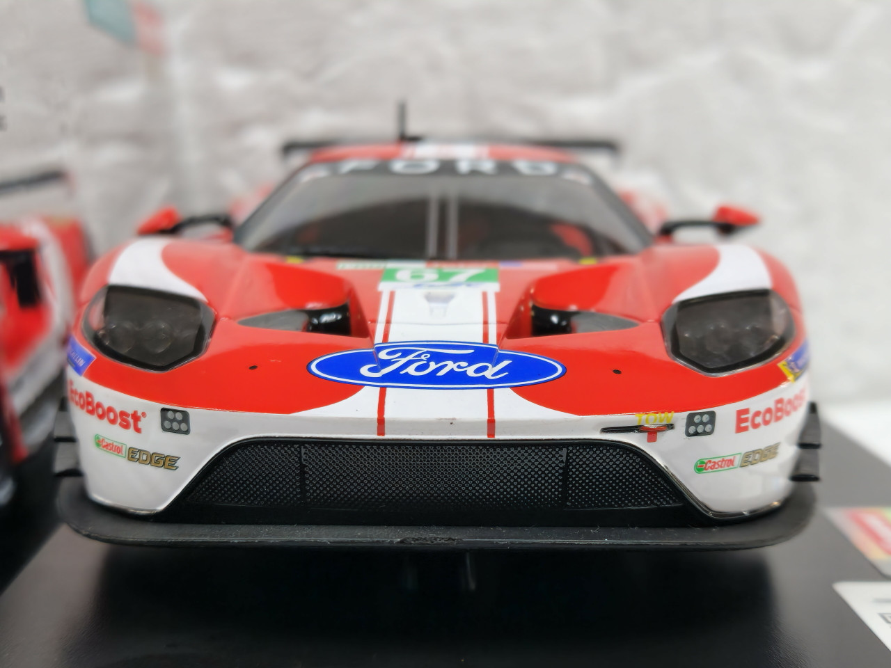 ⚙️ Petite vidéo de notre circuit Slotcar 132/124 avec une Ford GT 124  Carrera équipée de notre nouveau kit Racing 🏁, By Slotcar 132/124