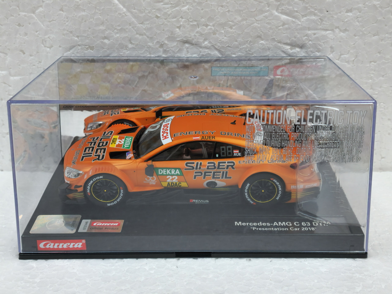23934 Carrera Digital 124 Mercedes AMG C63 DTM L. Auer #22 1:24