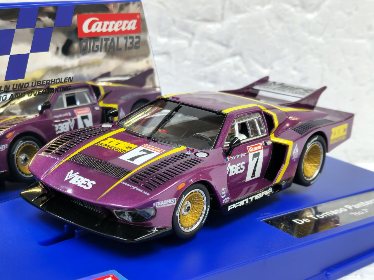 31044 Carrera Digital 132 De Tomaso Pantera, #7 1:32 Slot Car