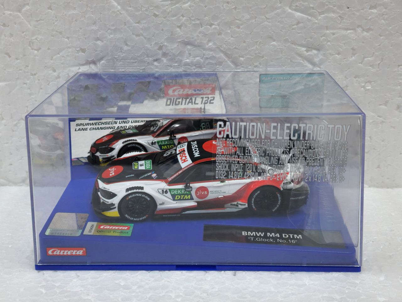 31017 Carrera Digital 132 BMW M4 DTM T. Glock, #16 1:32 Slot Car