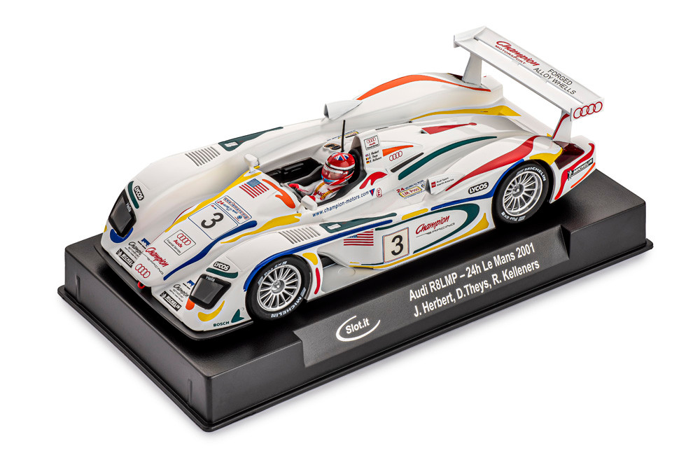 SICA33D Slot.it Audi R8 LMP 24H Le Mans 2001, #3 1:32 Slot Car