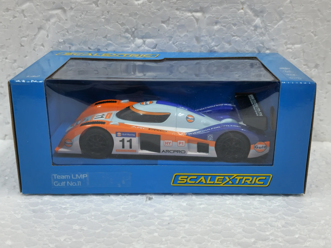 Scalextric - Camion De Course Gulf No.71, 1:32, Super Résistant Aux Chocs - Dès 3 Ans (attention Petites Pièces)