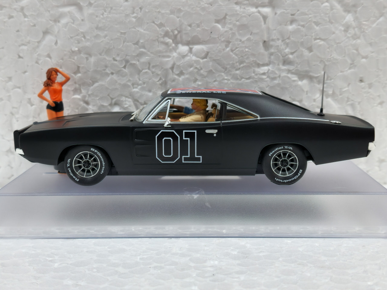 P148-DS Pioneer The General Lee '69 Dodge Charger - Dukes of Hazzard Black,  #01 1:32 Slot Car