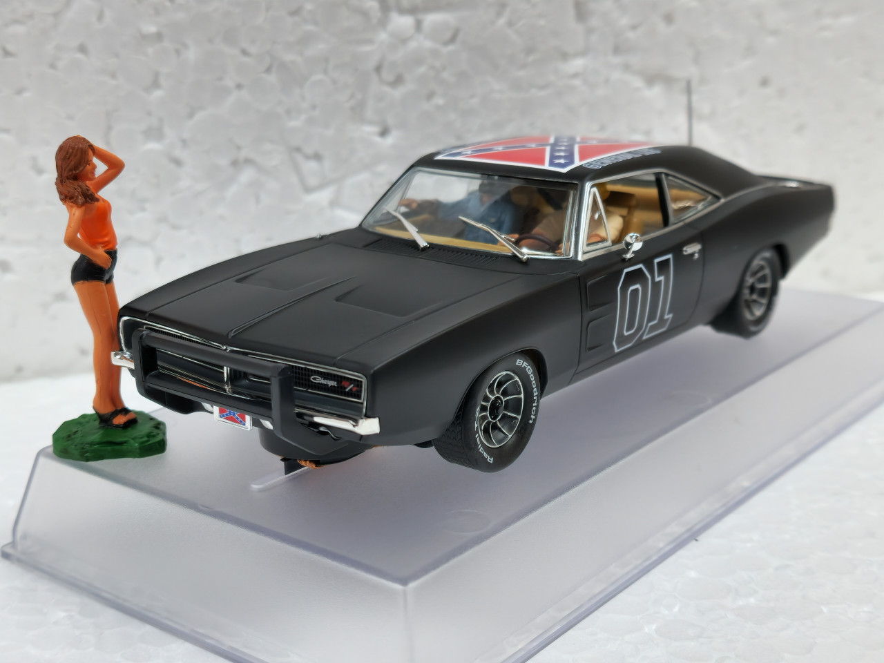 P148-DS Pioneer The General Lee '69 Dodge Charger - Dukes of Hazzard Black,  #01 1:32 Slot Car - Great Traditions