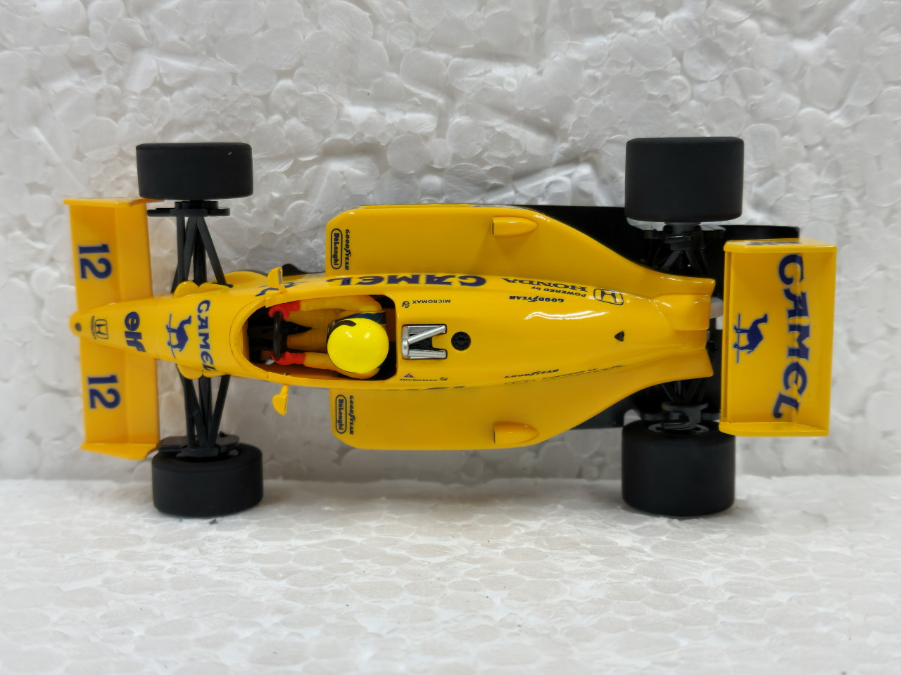 Scalextric: Les Photos De La Lotus 97T GP Du Portugal 1985 – Ayrton Senna – C4234 3 800x530