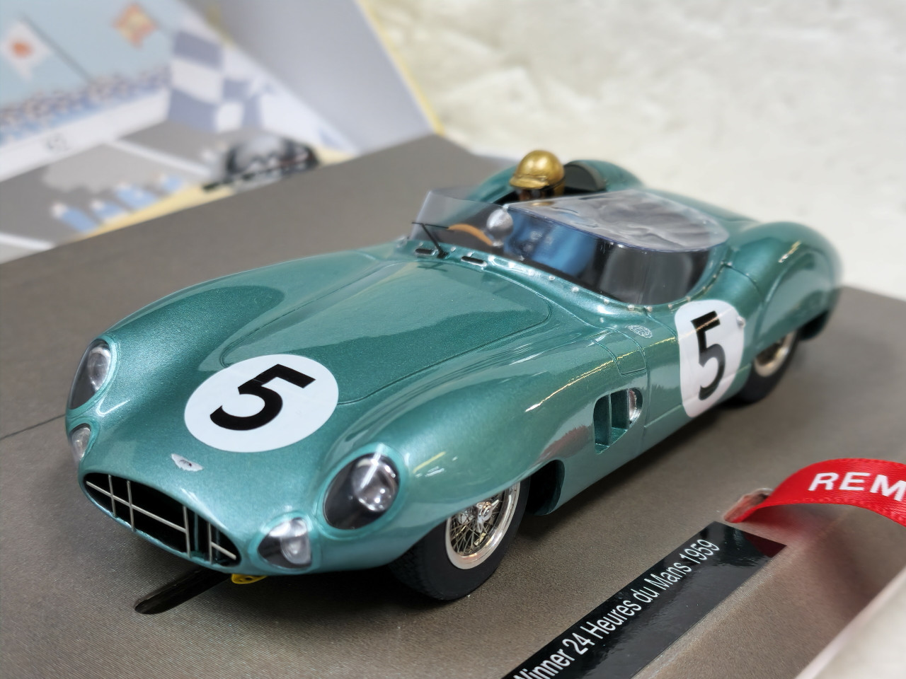 132093/5M Le Mans Miniatures Aston Martin DBR1 Le Mans 1959 Winner, #5 1:32  Slot Car