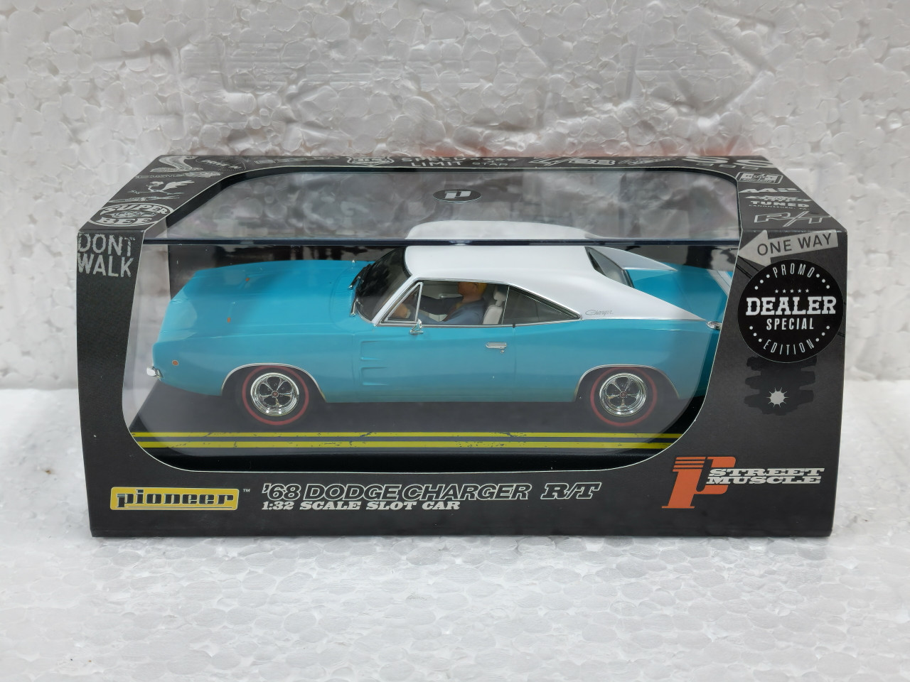 P161-DS Pioneer Dodge Charger R/T Hemi 426, Turquoise 1:32 Slot