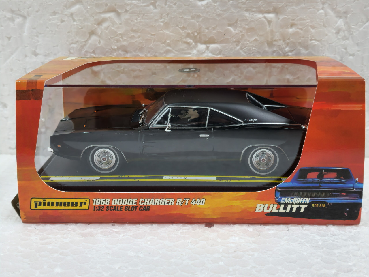1/18ミニカー NASCAR DODGE CHARGER #93 1/18ミニカー NASCAR DODGE