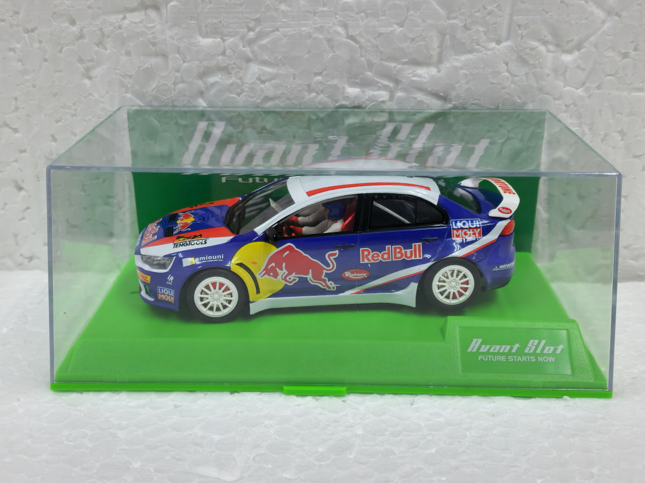 50809 Avant Slot Mitsubishi Lancer Evo X Rally de Libano 2015 - Red Bull  1:32 Slot Car