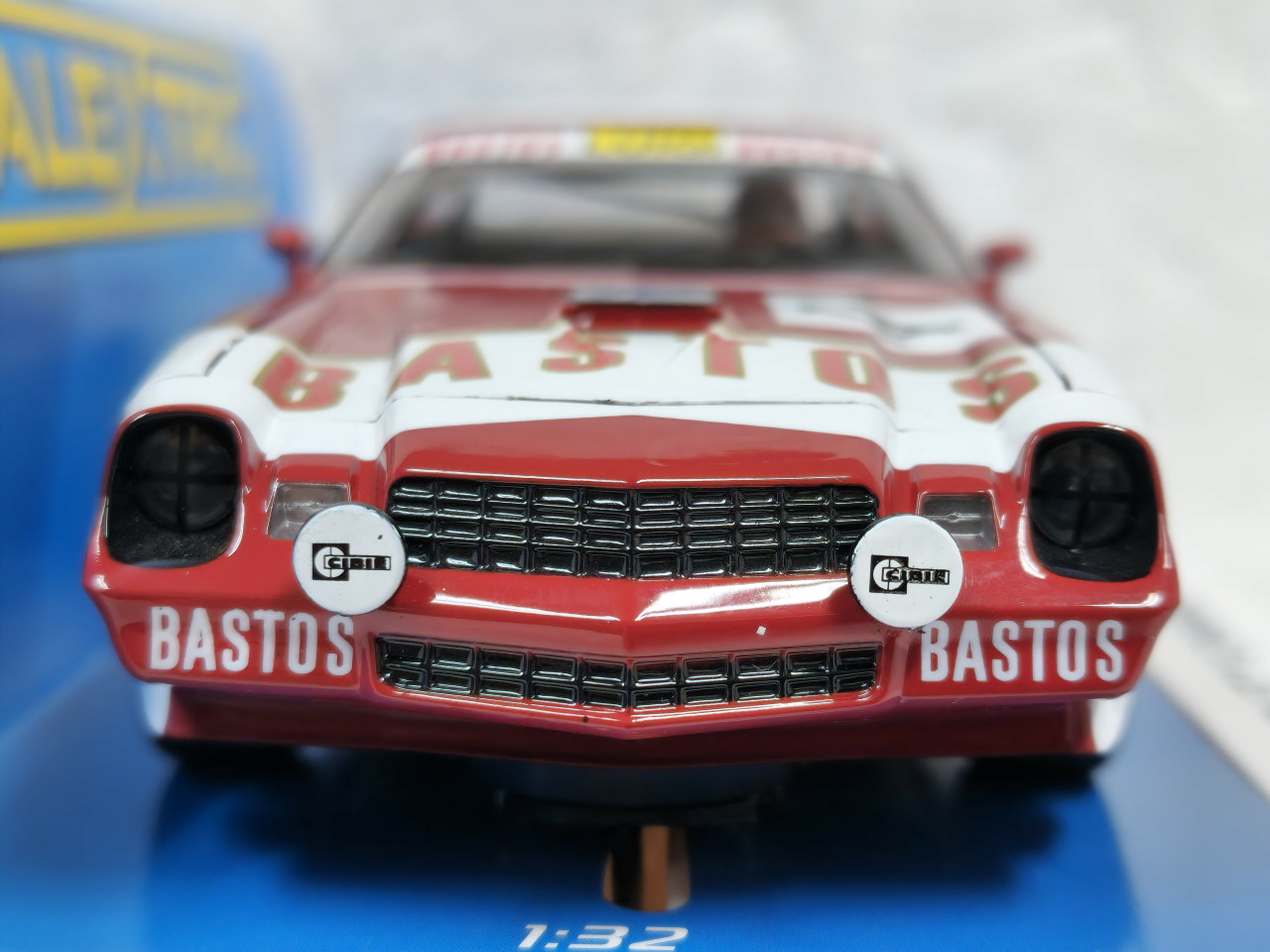 C4235 Scalextric Chevrolet Camaro Z28 Bastos - 1980 SPA 24h