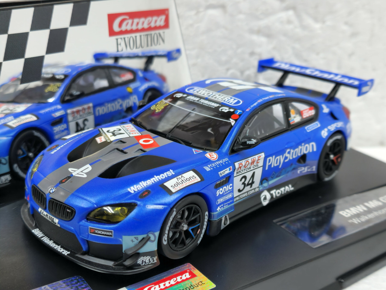 27685 Carrera Evolution BMW M6 GT3 Walkenhorst, #34 1:32 Slot Car