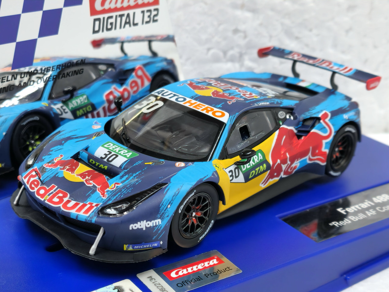 31032 Carrera Digital 132 Ferrari 488 GT3 Red Bull AF Corse DTM