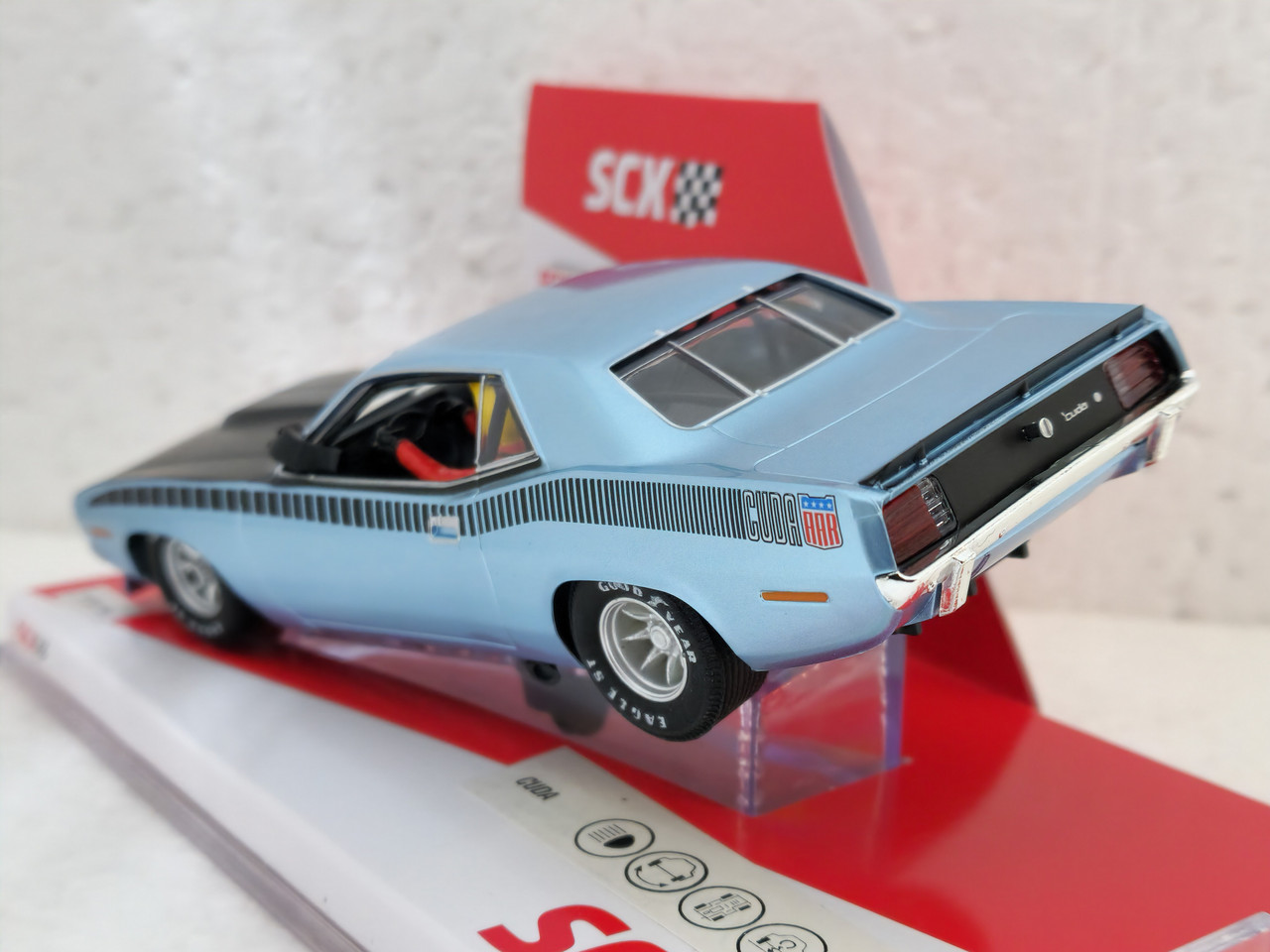 U10439X300 SCX Plymouth Trans Am AAR CUDA Bahama Blue 1970 1:32