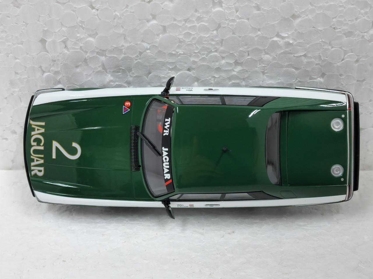 C4254 Scalextric Jaguar XJS Donington ETCC 1984, #2 1:32 Slot Car