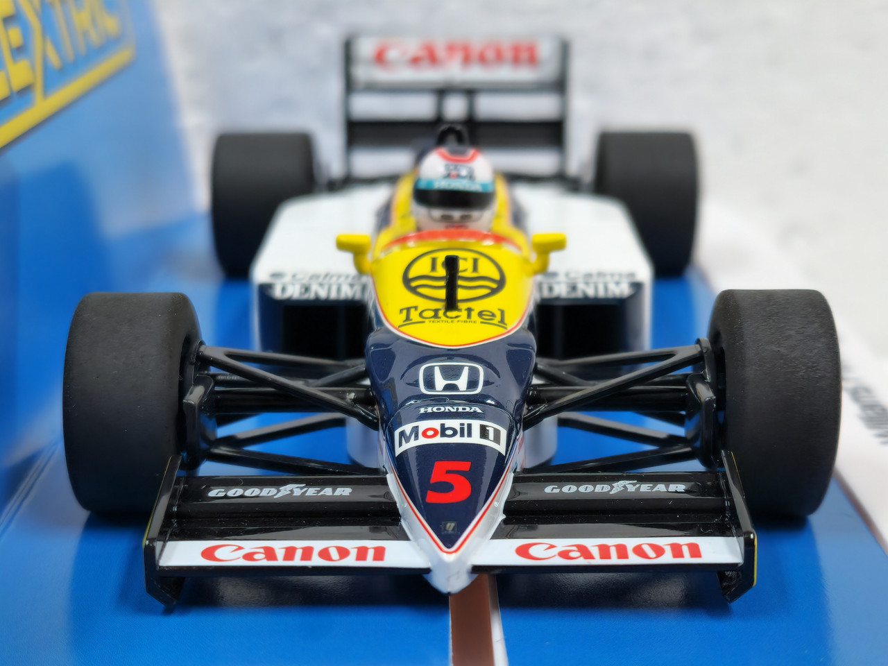 C4318 Scalextric Williams FW11 1986 British Grand Prix - Nigel