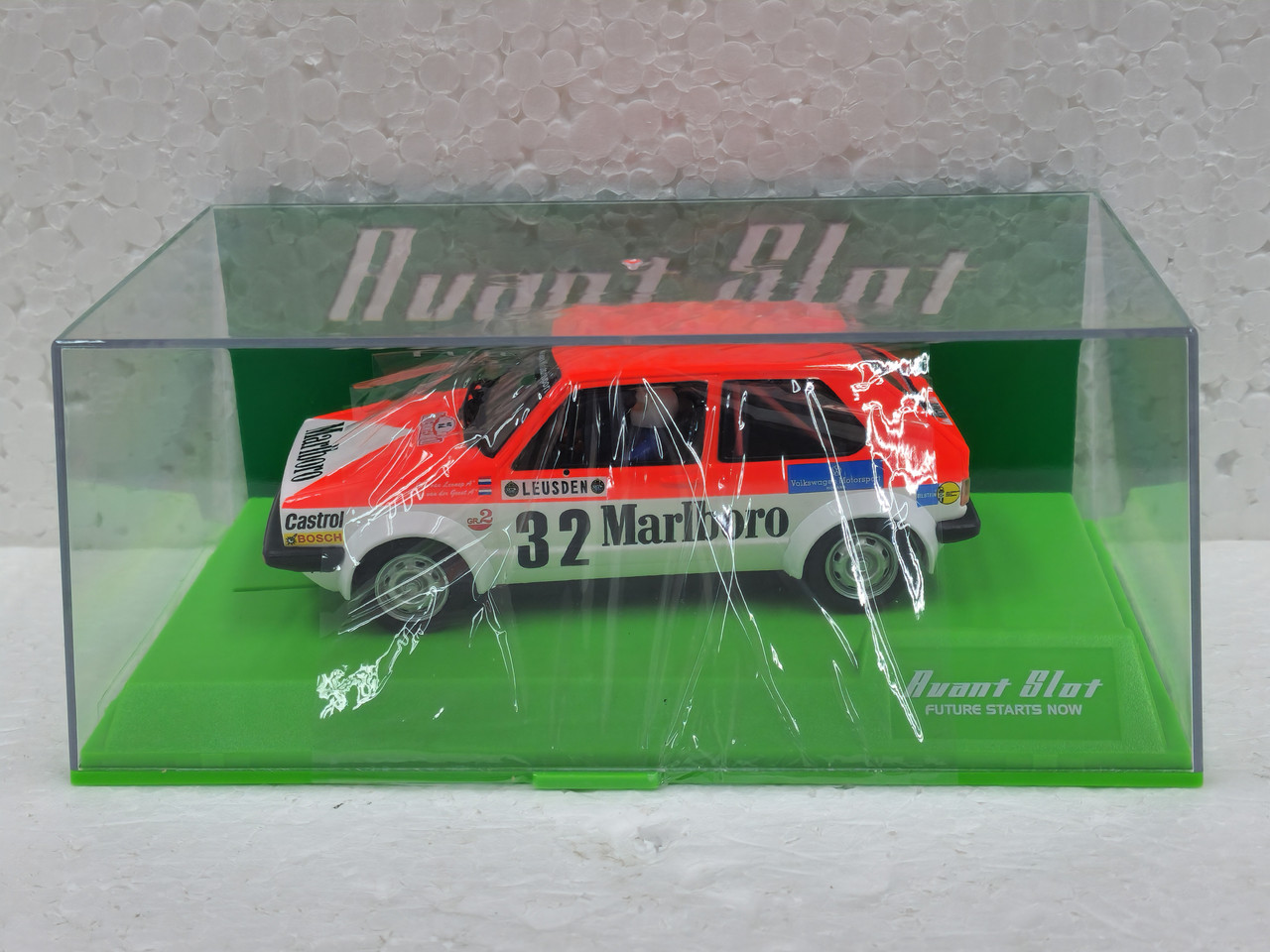 Voiture Slot Volkswagen GT1 Marlboro – TEAM SLOT 70101 (occasion)