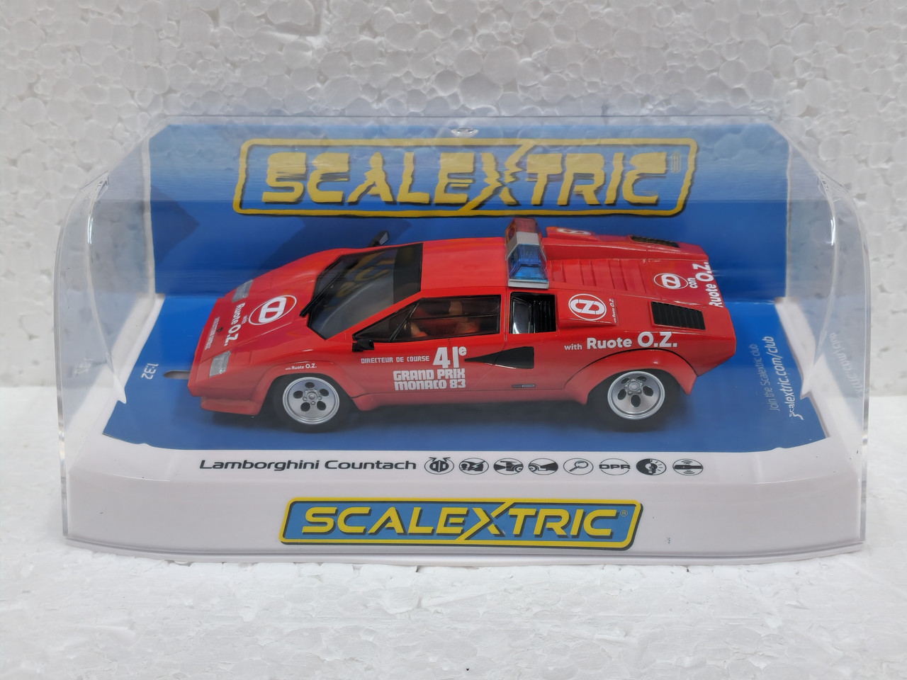 C4329 Scalextric Lamborghini Countach Monaco GP Safety Car 1:32