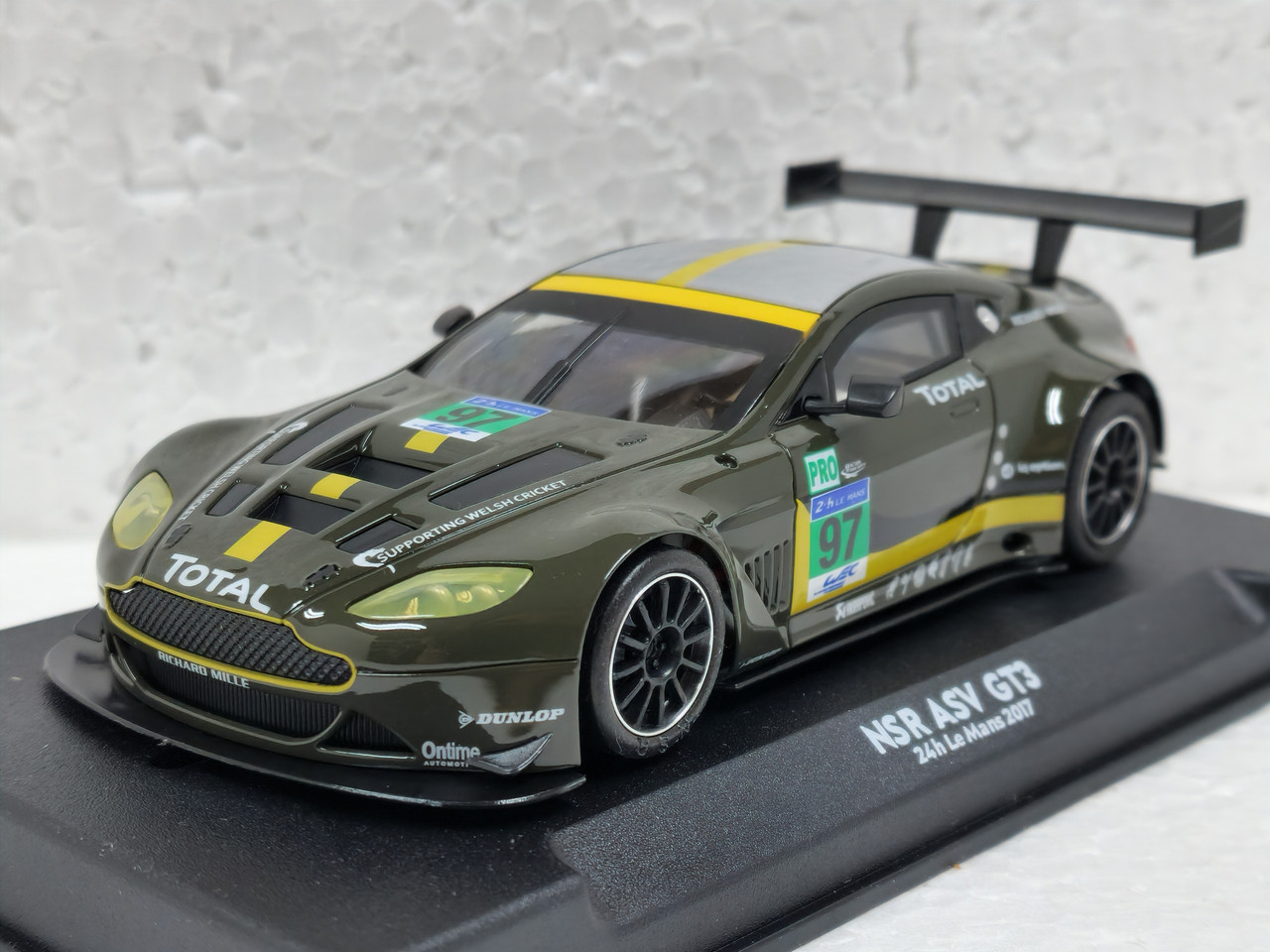 0331AW NSR ASV 24h Le Mans 2017 Winner GTE Pro, #97 1:32 Slot Car