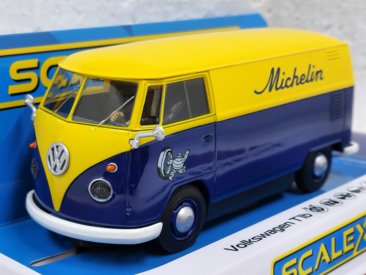 C4357 Scalextric VW Volkswagen Bus T1B Panel Van Michelin 1:32