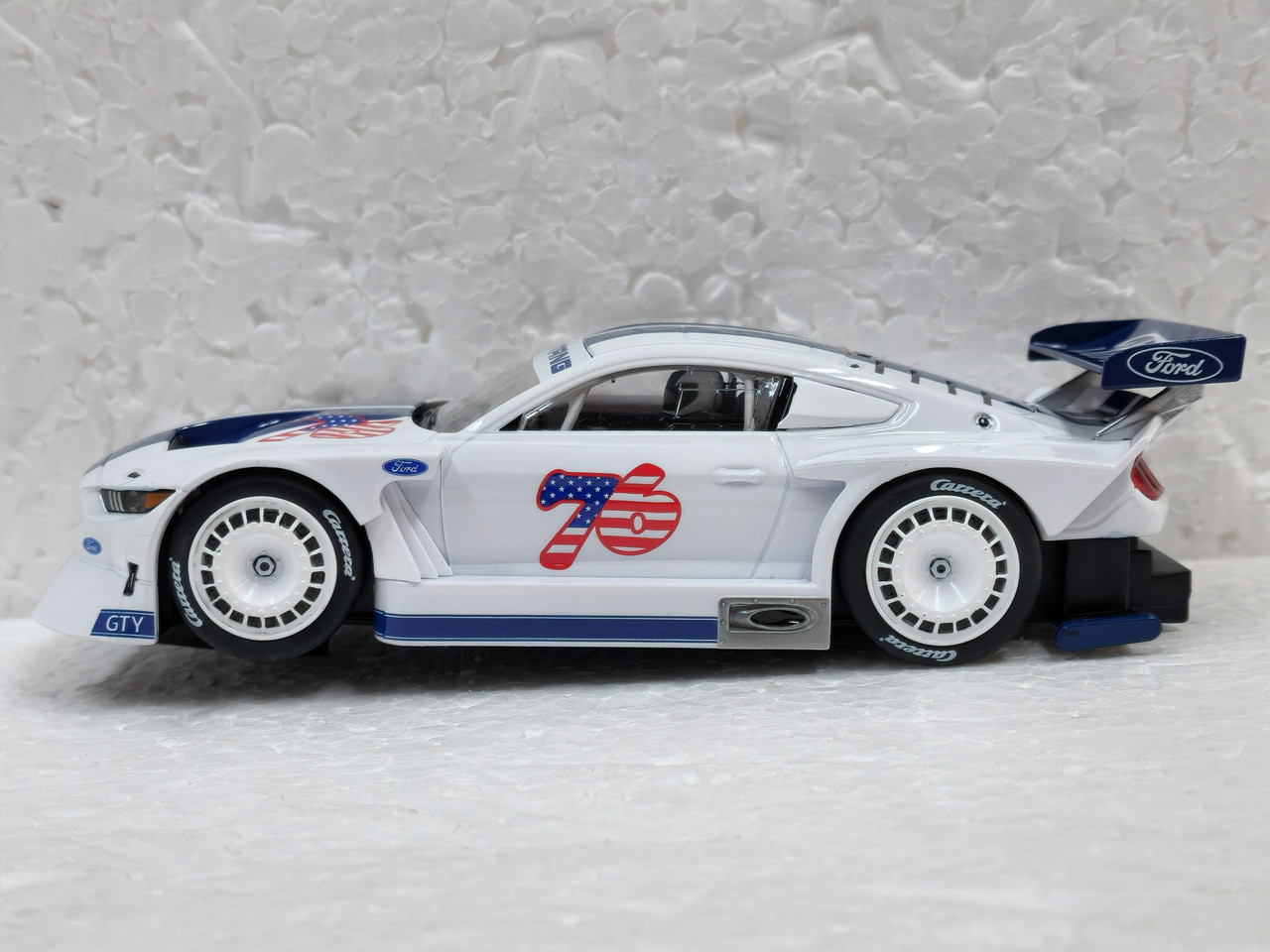 31083 Carrera Digital 132 Ford Mustang GTY, #76 1:32 Slot Car