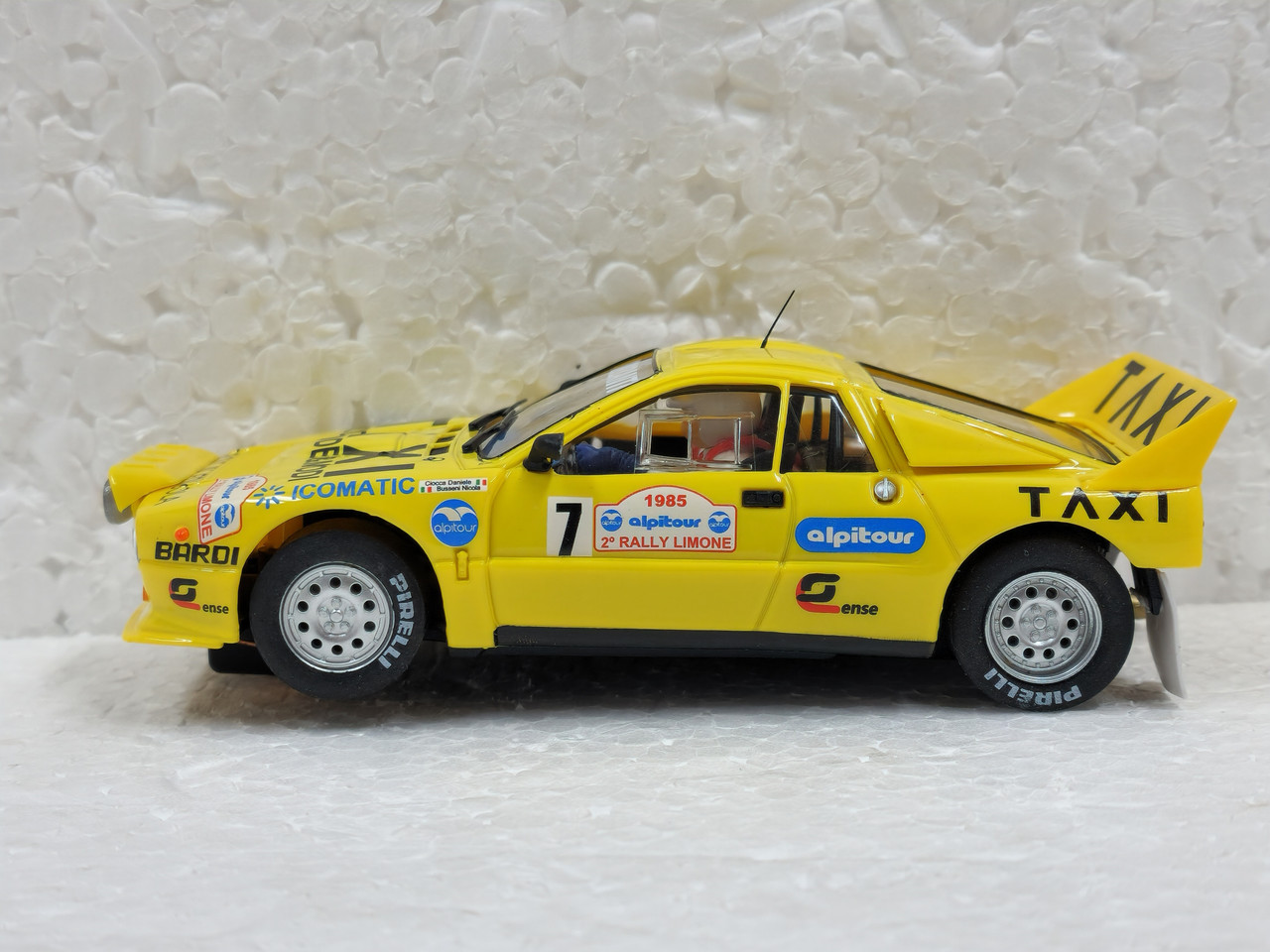 A2042 Fly Lancia 037 Rally Limone 1985, #7 1:32 Slot Car - Great