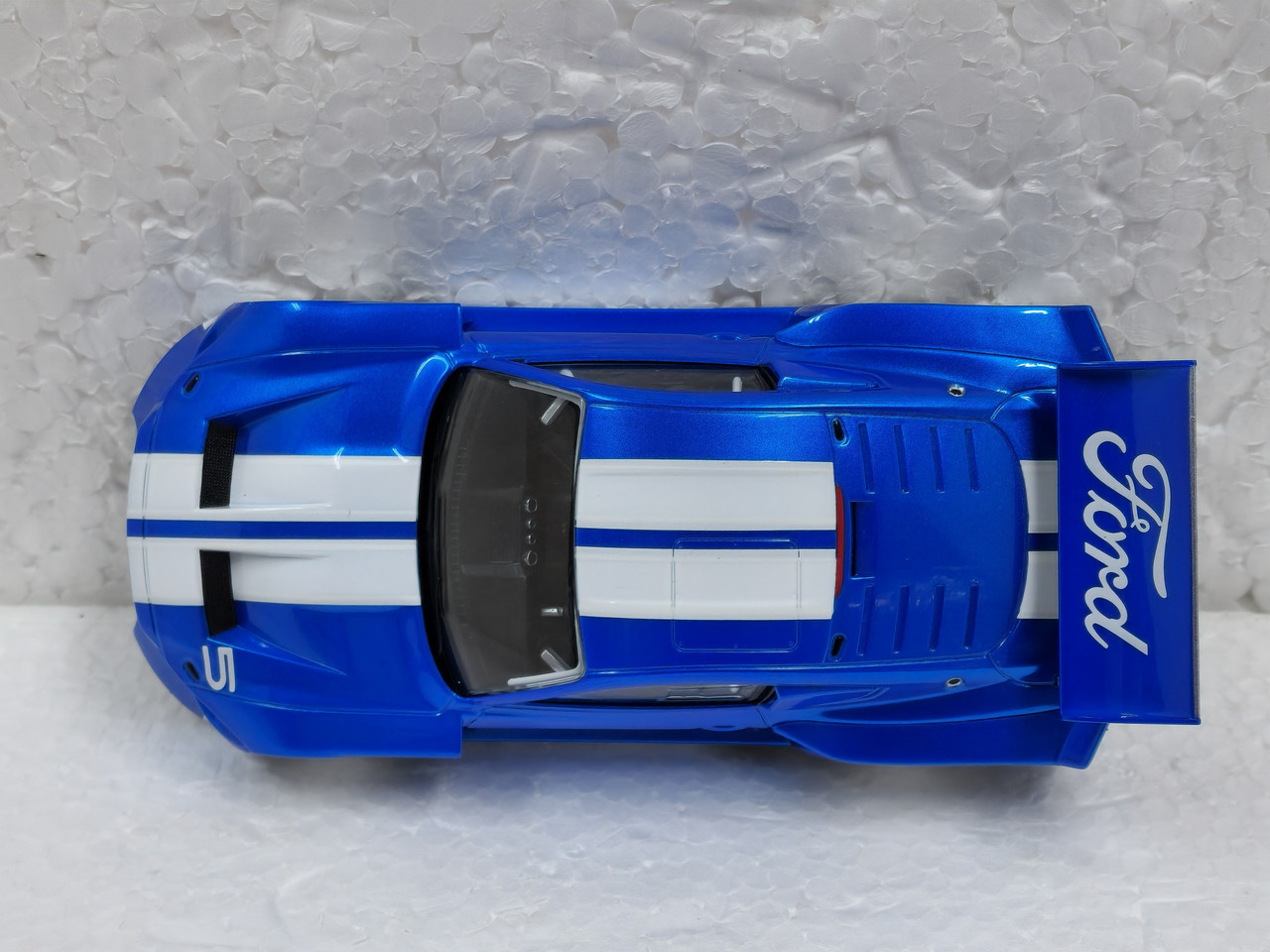 27751 Carrera Evolution Ford Mustang GTY, #5 1:32 Slot Car - Great