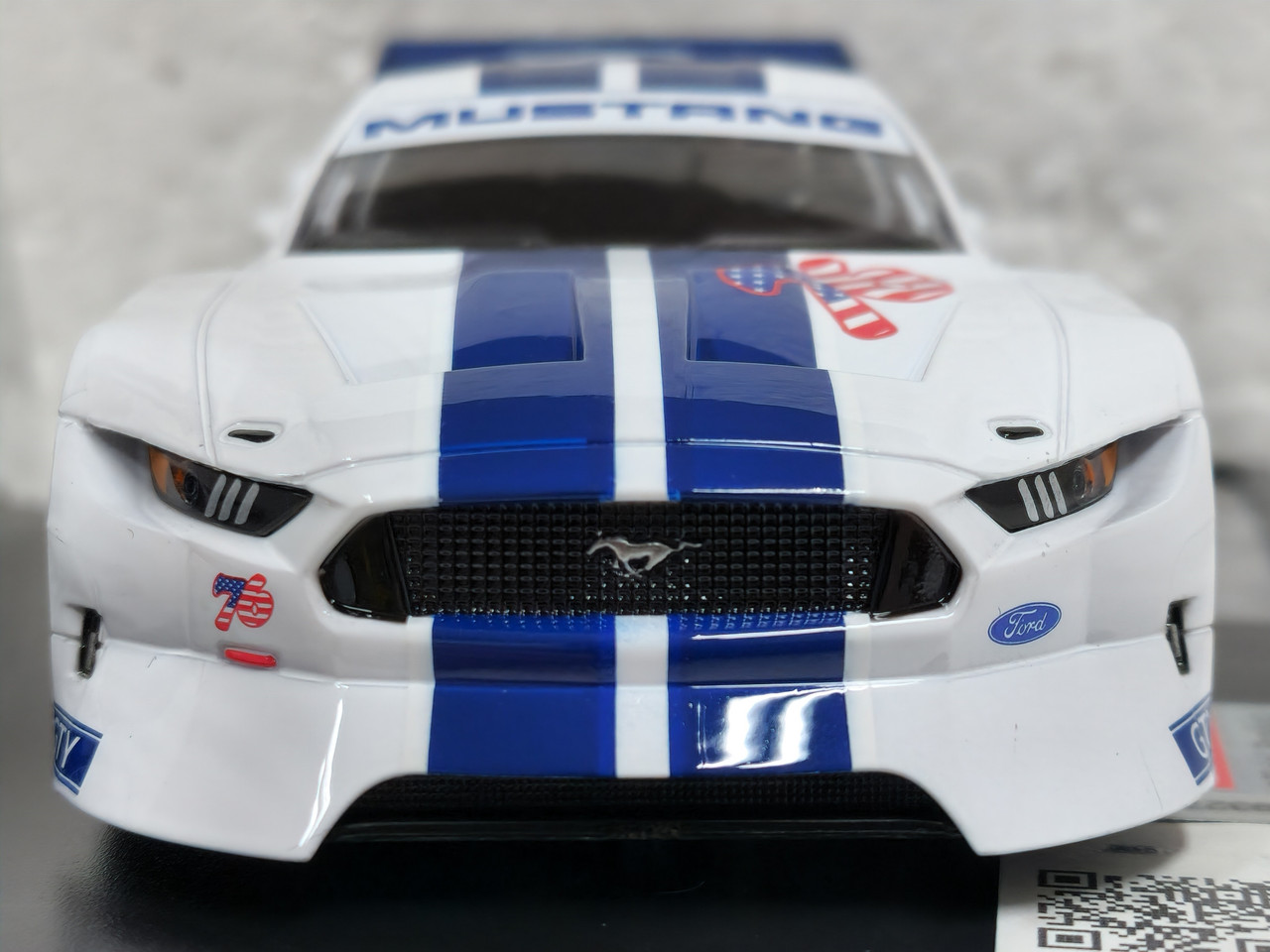 27752 Carrera Evolution Ford Mustang GTY, #76 1:32 Slot Car