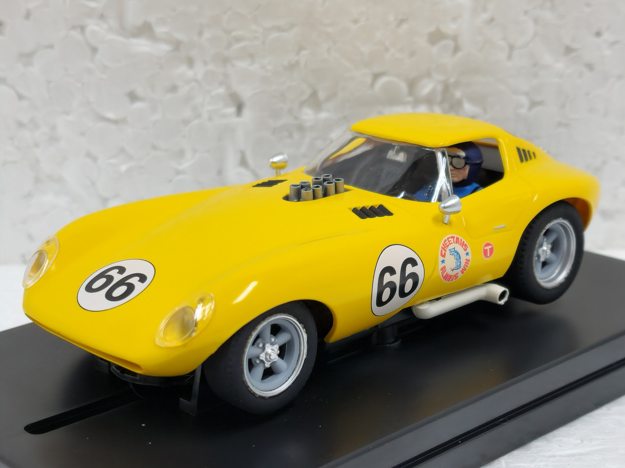 MO-45D/MC12010 MRRC Cheetah GT Coupe Yellow, #66 1:32 Slot Car