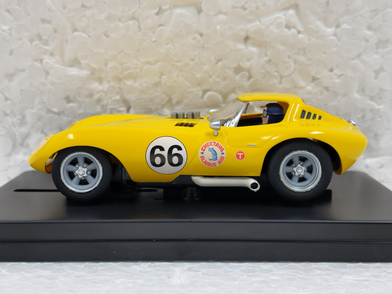 MO-45D/MC12010 MRRC Cheetah GT Coupe Yellow, #66 1:32 Slot Car