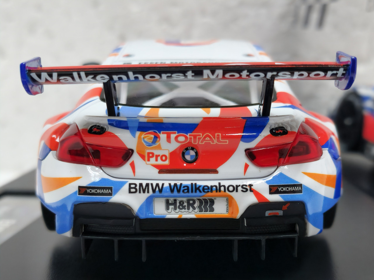 27698 Carrera Evolution BMW M6 GT3 Walkenhorst Motorsport, #34 1:32 Slot Car