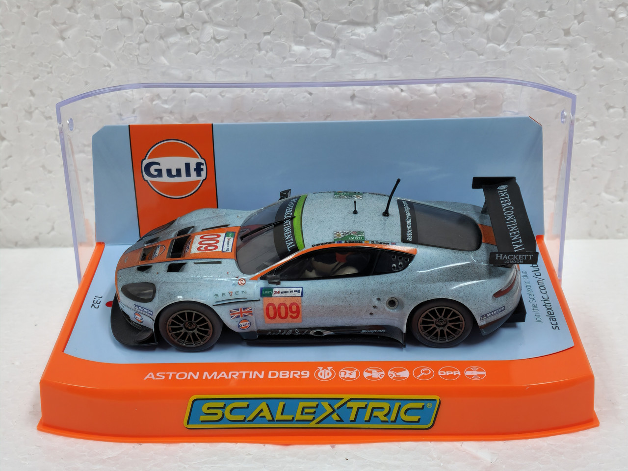 C4316 Scalextric Aston Martin GT3 DBR9 Gulf Edition - ROFGO Dirty Girl,  #009 1:32 Slot Car