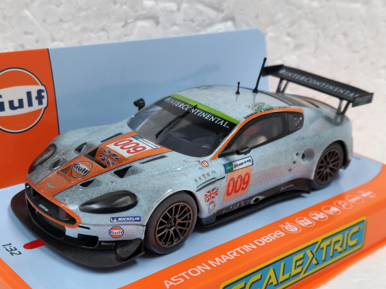 C4316 Scalextric Aston Martin GT3 DBR9 Gulf Edition - ROFGO Dirty Girl,  #009 1:32 Slot Car