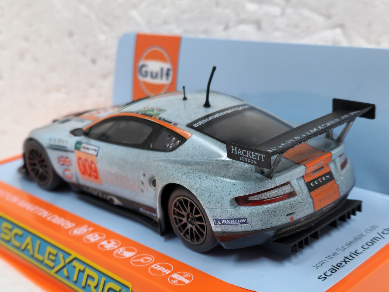 C4316 Scalextric Aston Martin GT3 DBR9 Gulf Edition - ROFGO Dirty Girl,  #009 1:32 Slot Car