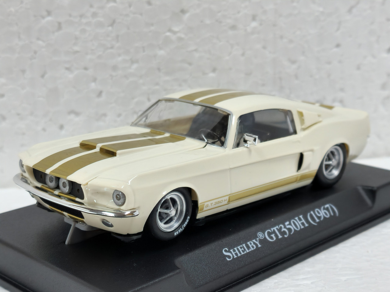 CEMU509S/W Thunderslot 1967 Shelby Mustang GT350H Hertz Reserve