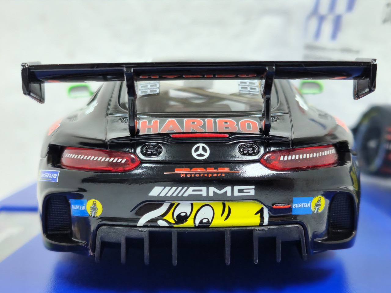 20030030UK_DTM_Fast_and_Fabulo