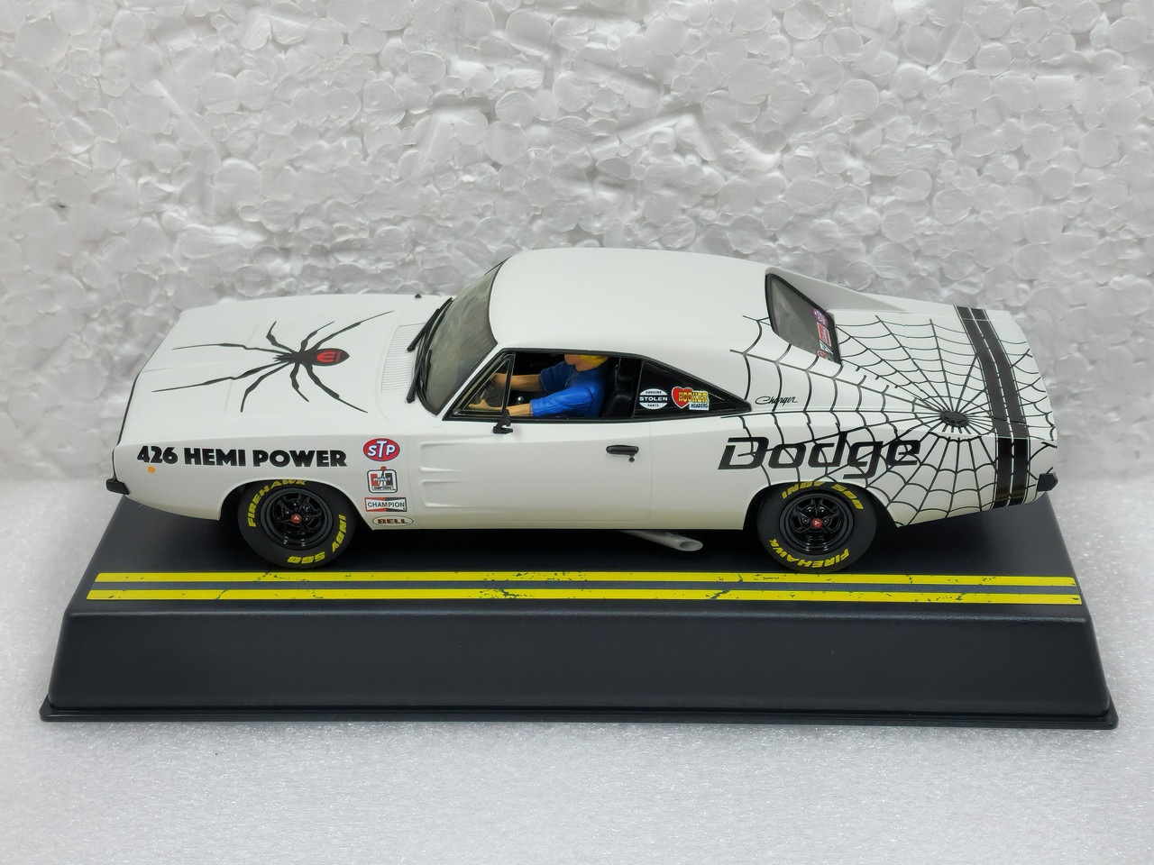 P143 Pioneer Dodge Charger R/T Hemi 426 'Black Widow' Street