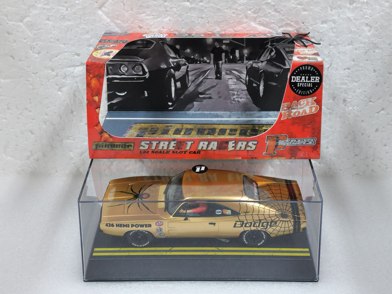 P147-DS Pioneer Dodge Charger R/T Hemi 426 'Black Widow' Street