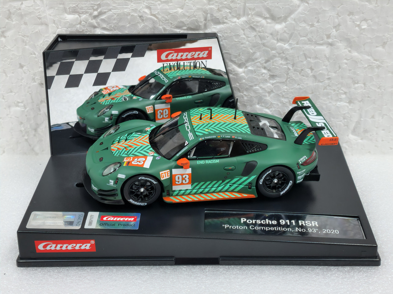 27742 Carrera Evolution Porsche 911 RSR Proton Competition, #93 1