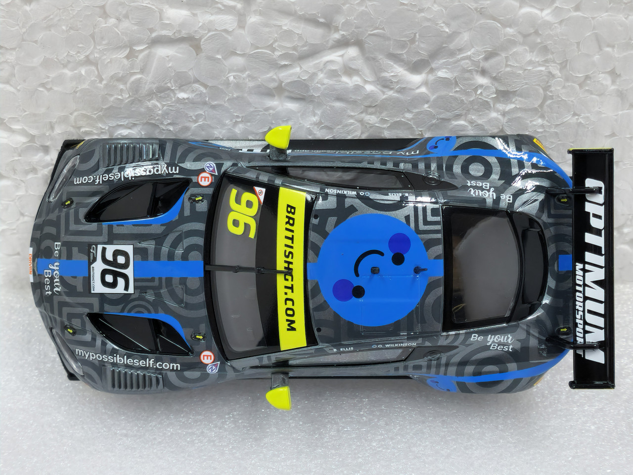 Carrera Evolution – Aston Martin Vantage GT3 No.96, Coche De Ranura Escala 1:32 Con Luces