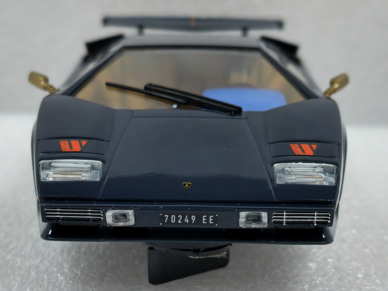 C4411 Scalextric Lamborghini Countach - Blue and Gold 1:32 Slot