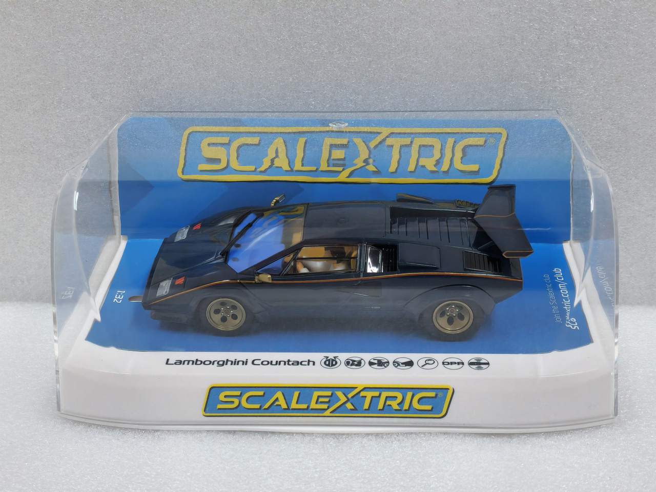 C4411 Scalextric Lamborghini Countach - Blue and Gold 1:32 Slot