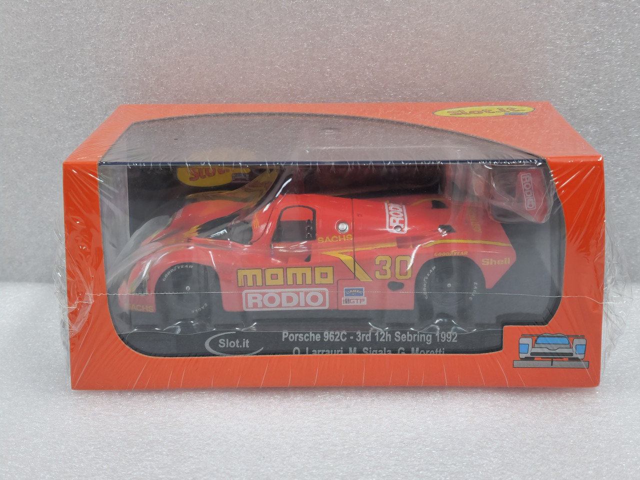 SICA52B Slot.it Porsche 962C Momo 12h Sebring 1992, #30 1:32 Slot