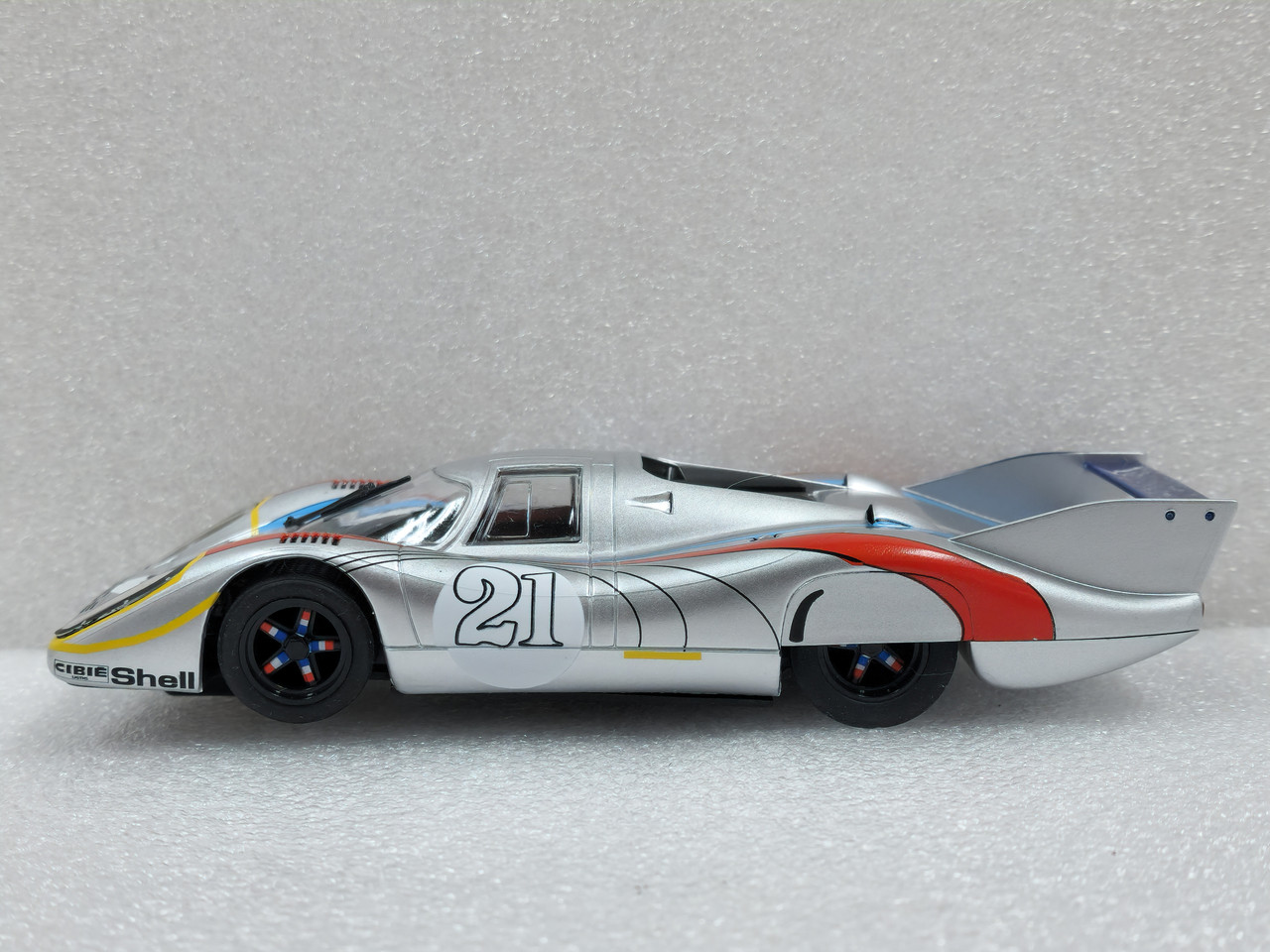 A2051 Fly Porsche 917LH Pre-Race Paint Session 24h Le Mans 1971