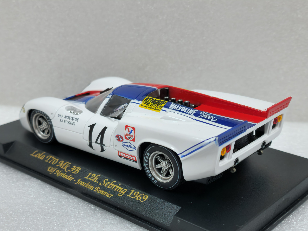 C92 Fly Lola T70 MK3B 12h Sebring 1969, #14 1:32 Slot Car - Great