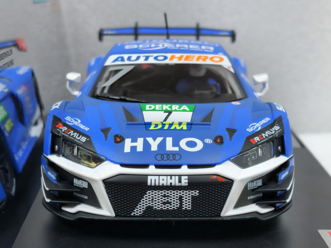 23946 Carrera Digital 124 Audi R8 LMS GT3 Evo II Team ABT